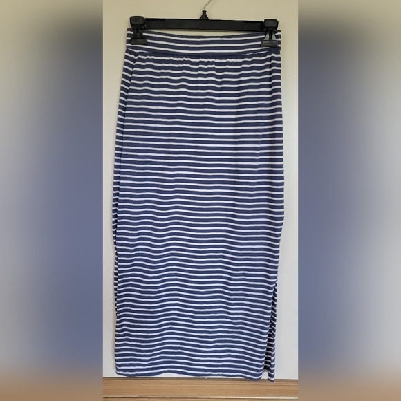 Old Navy Girls Blue and White Stripe Maxi Skirt Size Large - Picture 1 of 6